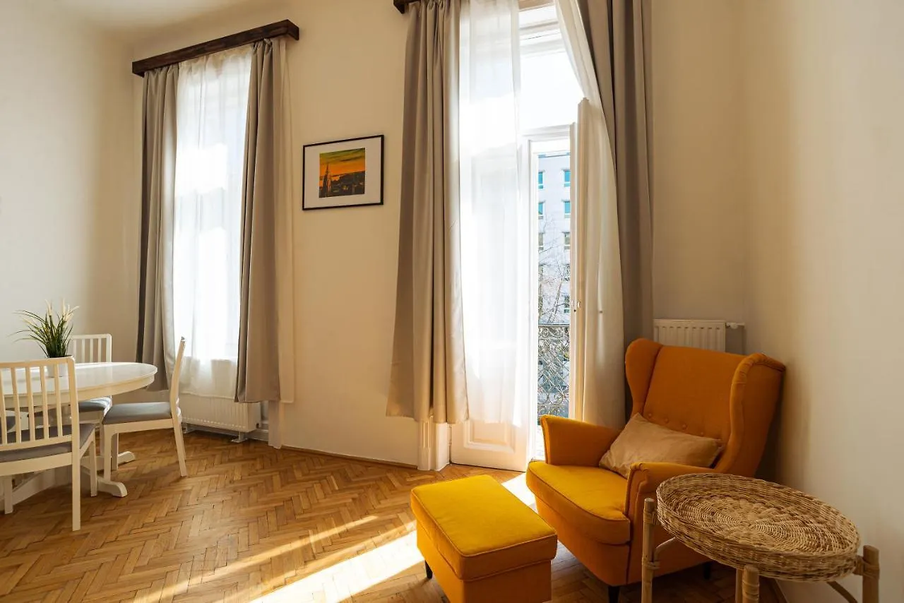 Terrace Vuvu - Apartment With Balcony In The Heart Of Budapešť