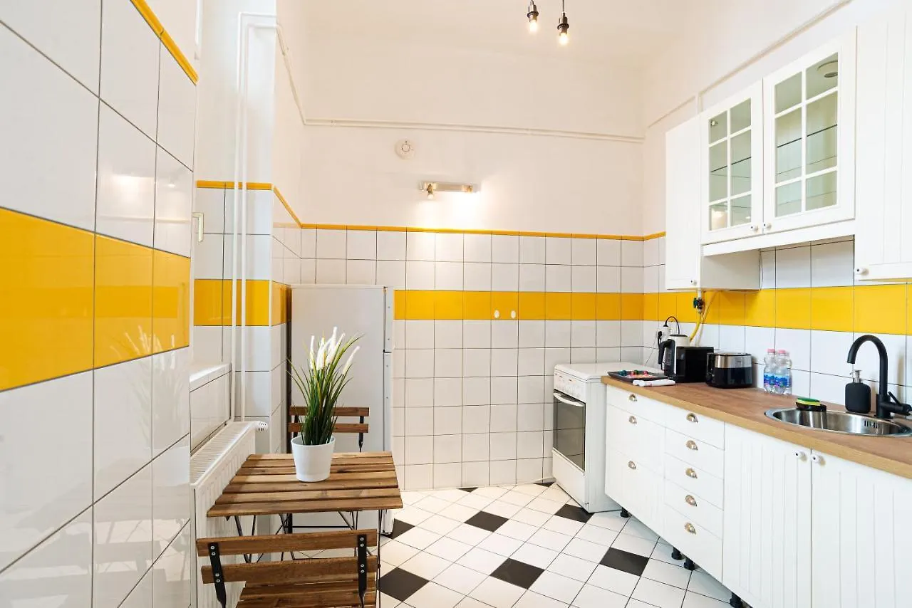 Terrace Vuvu - Apartment With Balcony In The Heart Of Budapest