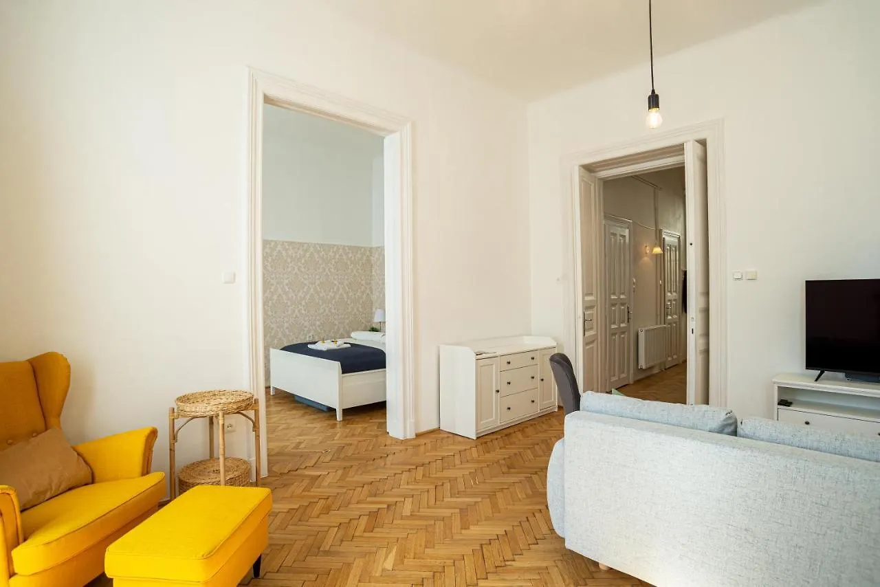 Terrace Vuvu - Apartment With Balcony In The Heart Of Budapest